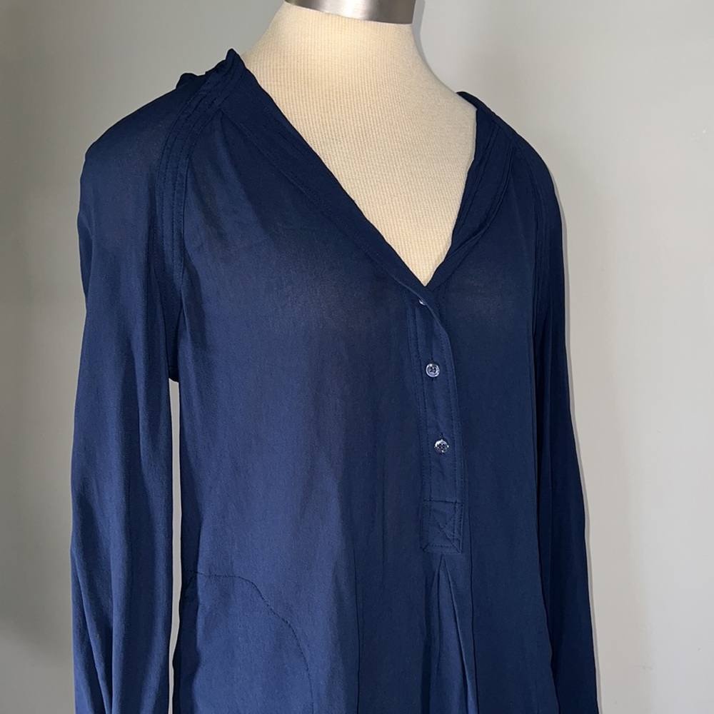 BCBGMaxAzria Sheer Tunic Size Small - Picture 3 of 9